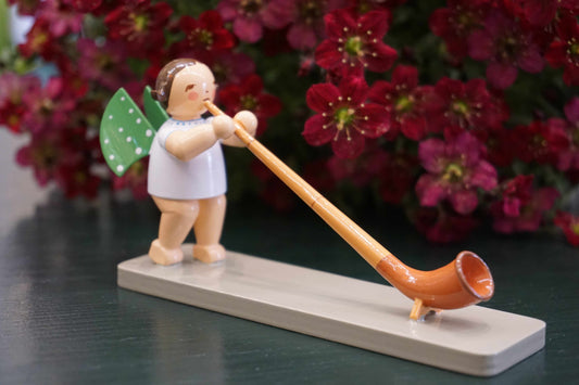 Engel mit Alphorn