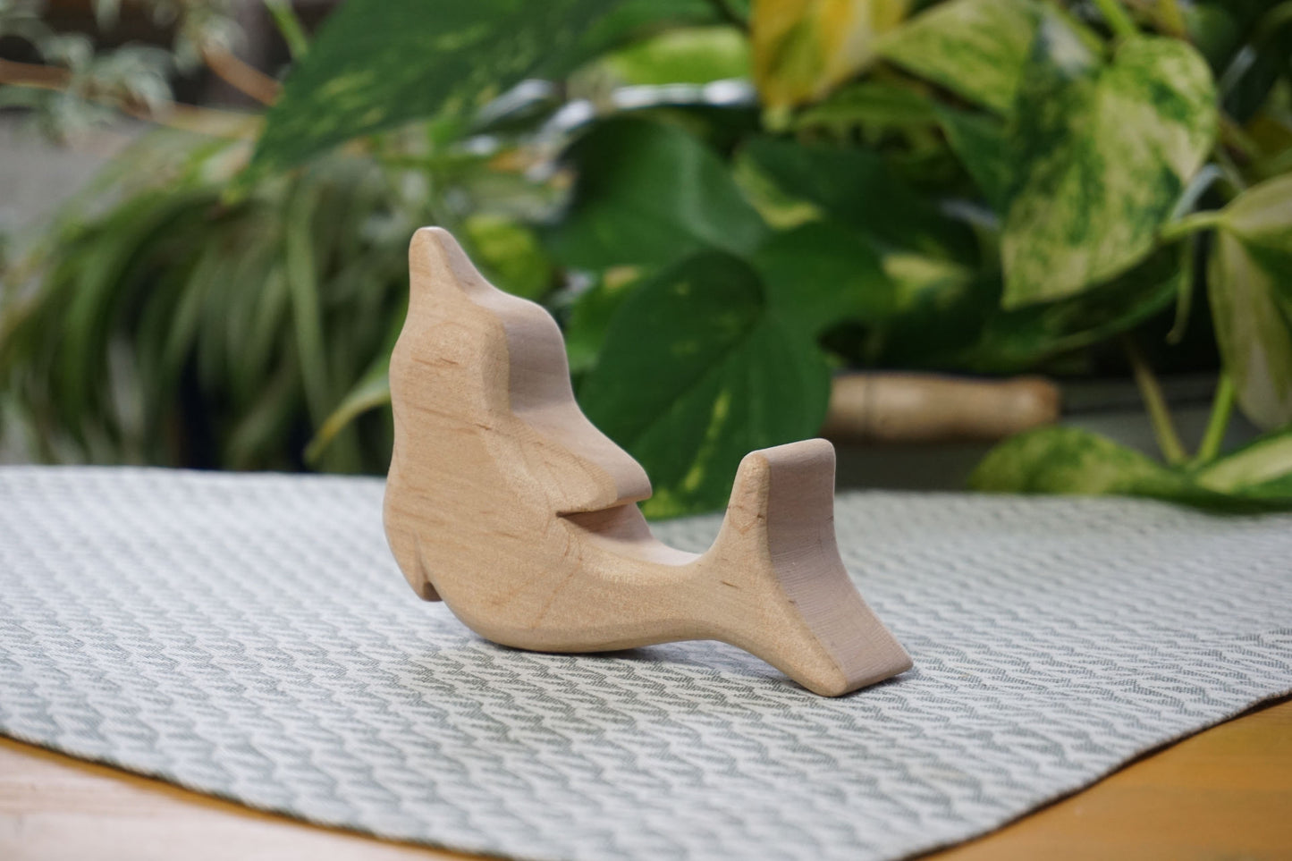 Naturholz Delfin